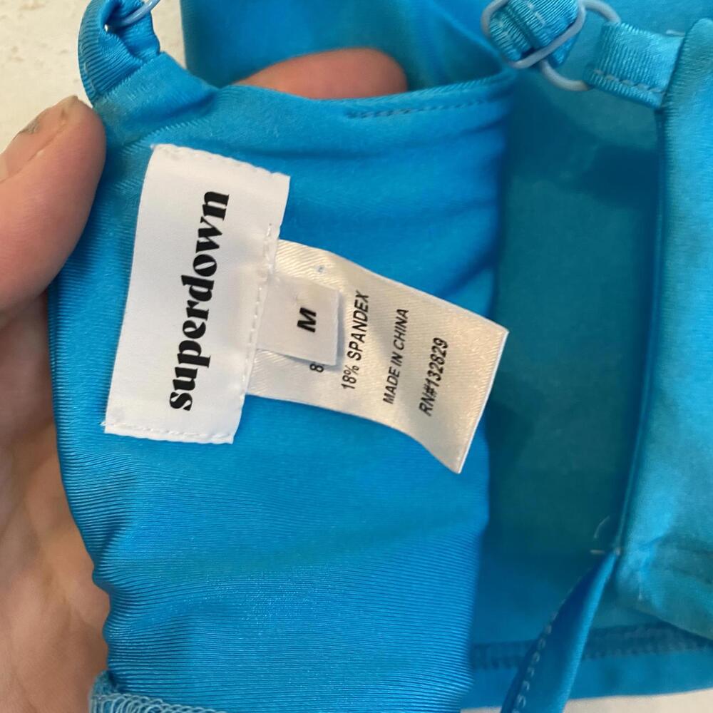 SUPERDOWN bright blue asymmetric crop top sz M - Picture 2 of 5